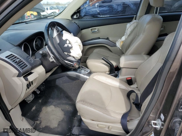 2010 Mitsubishi Outlander GT with VIN JA4JT5AX7AZ007961, listed as a Copart auction lot 49926875 with 172,033 mi miles and Salvage Title. Bid and sale history available at carsss.com. Image 7.