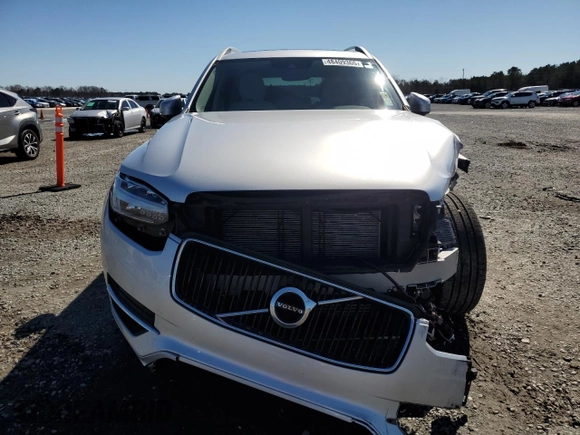 2019 Volvo XC90 Momentum with VIN YV4A22PKXK1515387, listed as a Copart auction lot 48409365 with 30,645 mi miles and Salvage Title. Bid and sale history available at carsss.com. Image 5.