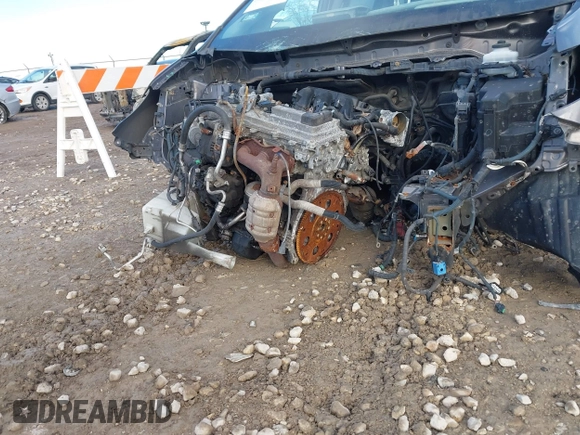 2012 Toyota Sienna SE with VIN 5TDXK3DC5CS264461, listed as a IAAI auction lot 41526874 with 1 mi miles. Bid and sale history available at carsss.com. Image 6.