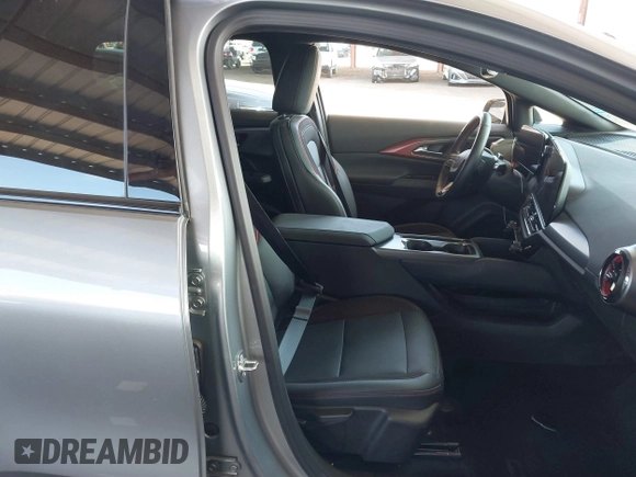 2024 Chevrolet Equinox EV RS z VIN 3GN7DNRP4RS237331, wystawiony jako IAAI lot #41782449 z przebiegiem 10 734 mil mil oraz . Historia ofert i sprzedaży dostępna na DreamBid. Obrazek 5.