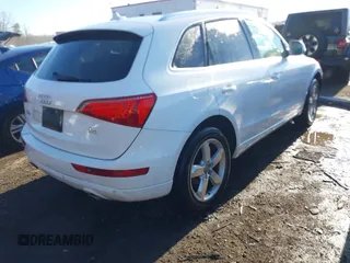 2009 Audi Q5 Premium Plus z VIN WA1KK78R49A047483, wystawiony jako IAAI lot #41138750 z przebiegiem 83 296 mil mil oraz . Historia ofert i sprzedaży dostępna na DreamBid. Obrazek 4.