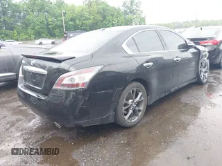 2014 Nissan Maxima SV z VIN 1N4AA5AP5EC910054, wystawiony jako IAAI lot #42251371 z przebiegiem 208 413 mil mil oraz . Historia ofert i sprzedaży dostępna na DreamBid. Obrazek 4.