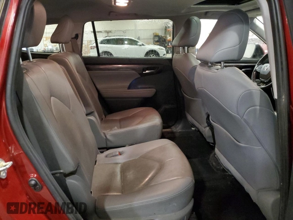 2020 Toyota Highlander Hybrid Limited with VIN 5TDXBRCH8LS009965, listed as a Copart auction lot 61006795 with 98,970 mi miles and Salvage title. Bid and sale history available at DreamBid. Image 11.