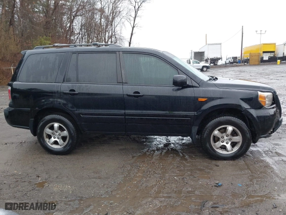 2006 Honda Pilot EX with VIN 2HKYF18486H527682, listed as a IAAI auction lot 41941295 with 235,521 mi miles. Bid and sale history available at carsss.com. Image 13.
