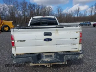 2013 Ford F-150 XL z VIN 1FTFX1EF9DKE83572, wystawiony jako IAAI lot #41435726 z przebiegiem 294 551 mil mil oraz . Historia ofert i sprzedaży dostępna na DreamBid. Obrazek 16.