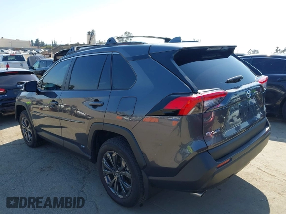 2024 Toyota RAV4 Hybrid XLE Premium with VIN 2T3B6RFV5RW058841, listed as a IAAI auction lot 41992425 with 22,073 mi miles and . Bid and sale history available at DreamBid. Image 3.