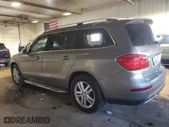 2015 Mercedes-Benz GL-Class GL 450 with VIN 4JGDF6EE4FA501737, listed as a Copart auction lot 43972504 with Not Provided miles. Bid and sale history available at carsss.com. Image 2.