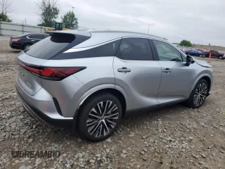 2024 Lexus RX 350h with VIN 2T2BBMCA8RC049993, listed as a Copart auction lot 60060935 with 3,013 mi miles and Salvage title. Bid and sale history available at DreamBid. Image 3.