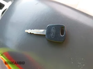 2000 Ford Explorer Limited с VIN 1FMDU75E9YZC41559, выставлен на аукционе IAAI как лот 42653084 с пробегом 268 882 миль миль и . История ставок и продаж доступна на DreamBid. Изображение 11.