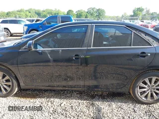 2017 Toyota Camry XLE z VIN 4T1BF1FK0HU670525, wystawiony jako IAAI lot #42277984 z przebiegiem 149 225 mil mil oraz . Historia ofert i sprzedaży dostępna na DreamBid. Obrazek 14.
