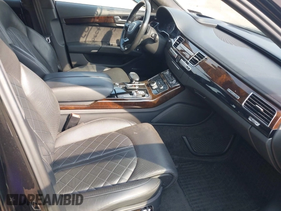 2015 Audi A8 4.0T z VIN WAU32AFD6FN031625, wystawiony jako IAAI lot #42498415 z przebiegiem 95 130 mil mil oraz . Historia ofert i sprzedaży dostępna na DreamBid. Obrazek 5.