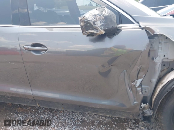 2018 Mazda CX-9 Grand Touring with VIN JM3TCADY7J0217595, listed as a IAAI auction lot 42381331 with 130,604 mi miles and . Bid and sale history available at DreamBid. Image 18.