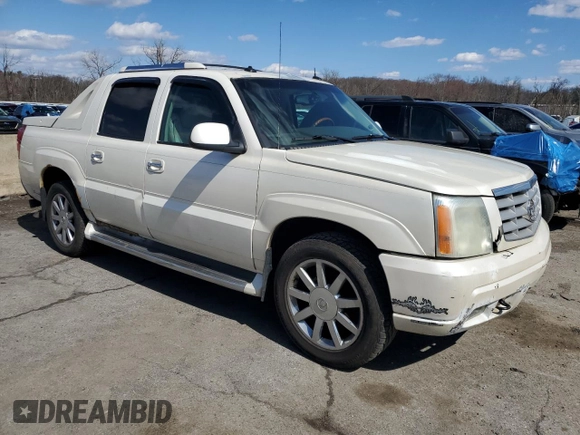 2003 Cadillac Escalade EXT z VIN 3GYEK63N43G144901, wystawiony jako Copart lot #50575195 z przebiegiem 236 328 mil mil oraz Tytuł czysty. Historia ofert i sprzedaży dostępna na DreamBid. Obrazek 4.