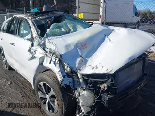 2017 Kia Sorento EX V6 with VIN 5XYPH4A55HG257251, listed as a IAAI auction lot 41406295 with 180,305 mi miles. Bid and sale history available at carsss.com. Image 6.