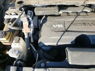 2017 Nissan Pathfinder SL with VIN 5N1DR2MM2HC638403, listed as a Copart auction lot 82631365 with 119,733 mi miles and Clean title. Bid and sale history available at DreamBid. Image 14.