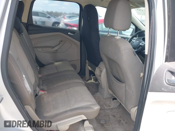 2014 Ford Escape SE z VIN 1FMCU9G93EUC02045, wystawiony jako IAAI lot #41923565 z przebiegiem 202 011 mil mil oraz . Historia ofert i sprzedaży dostępna na DreamBid. Obrazek 8.