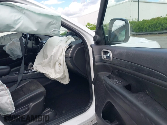 2020 Jeep Grand Cherokee Laredo E z VIN 1C4RJFAG8LC421003, wystawiony jako IAAI lot #42261449 z przebiegiem 36 224 mil mil oraz . Historia ofert i sprzedaży dostępna na DreamBid. Obrazek 5.