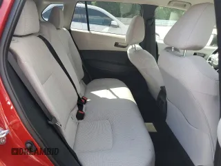 2022 Toyota Corolla Cross LE z VIN 7MUCAABG6NV007698, wystawiony jako Copart lot #61803785 z przebiegiem 31 309 mil mil oraz Szkoda całkowita • Salvage title. Historia ofert i sprzedaży dostępna na DreamBid. Obrazek 11.
