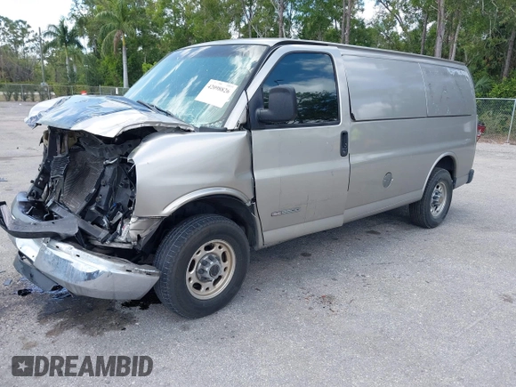 2003 GMC Savana Cargo with VIN 1GTHG35U431146718, listed as a IAAI auction lot 42098826 with 238,502 mi miles. Bid and sale history available at carsss.com. Image 17.