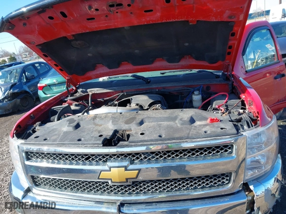 2012 Chevrolet Silverado 1500 LT with VIN 1GCRKSE75CZ138460, listed as a IAAI auction lot 42065032 with 1 mi miles. Bid and sale history available at carsss.com. Image 10.