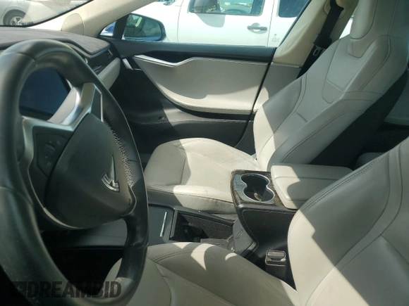 2016 Tesla Model S 90D with VIN 5YJSA1E29GF134975, listed as a Copart auction lot 61823295 with Not provided miles and Non repairable. Bid and sale history available at DreamBid. Image 8.