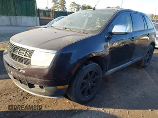 2008 Lincoln MKX with VIN 2LMDU68C98BJ10806, listed as a IAAI auction lot 41641531 with 999,999 mi miles. Bid and sale history available at carsss.com. Image 2.