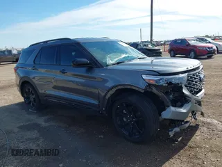 2024 Ford Explorer ST-Line with VIN 1FMSK7KH2RGA72655, listed as a IAAI auction lot 41310756 with 6,666 mi miles. Bid and sale history available at carsss.com. Image 13.