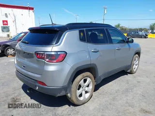 2020 Jeep Compass Latitude with VIN 3C4NJDBB9LT248652, listed as a IAAI auction lot 42237769 with 131,261 mi miles and . Bid and sale history available at DreamBid. Image 4.