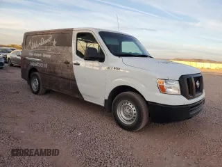 2021 Nissan NV Cargo S z VIN 1N6BF0KM8MN807301, wystawiony jako Copart lot #58608385 z przebiegiem 85 923 mil mil oraz Szkody całkowita. Historia ofert i sprzedaży dostępna na DreamBid. Obrazek 4.