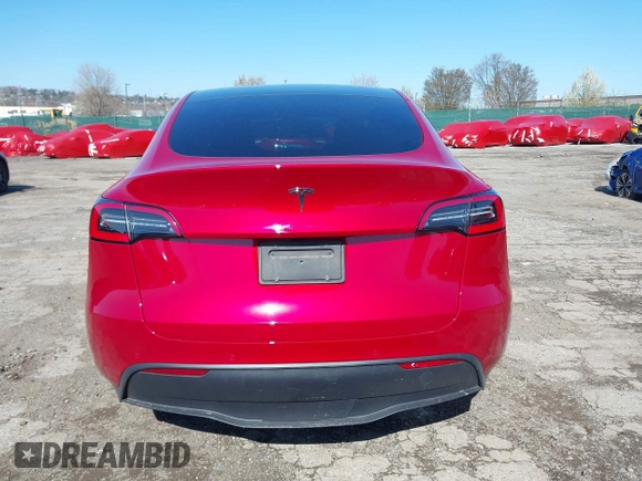 2021 Tesla Model Y Standard Range with VIN 5YJYGDED1MF111410, listed as a IAAI auction lot 41942323 with 24,836 mi miles. Bid and sale history available at carsss.com. Image 15.