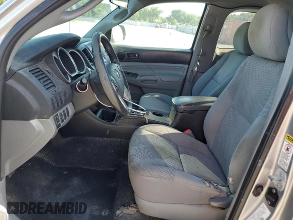2014 Toyota Tacoma z VIN 5TFTX4CN1EX036611, wystawiony jako Copart lot #55146835 z przebiegiem 159 386 mil mil oraz Szkoda całkowita • Salvage title. Historia ofert i sprzedaży dostępna na DreamBid. Obrazek 7.