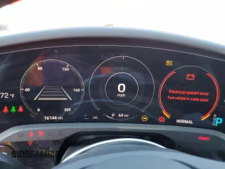 2023 Porsche Taycan 4S z VIN WP0BB2Y1XPSA65466, wystawiony jako Copart lot #78420074 z przebiegiem 16 144 mil mil oraz Szkoda całkowita • Salvage title. Historia ofert i sprzedaży dostępna na DreamBid. Obrazek 9.