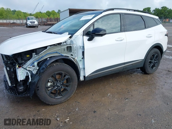 2023 Kia Sportage X-Pro Prestige z VIN 5XYK7CAF6PG135612, wystawiony jako IAAI lot #42244280 z przebiegiem 7 084 mil mil oraz . Historia ofert i sprzedaży dostępna na DreamBid. Obrazek 2.