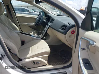 2012 Volvo S60 T5 с VIN YV1622FS4C2115146, выставлен на аукционе IAAI как лот 42216639 с пробегом 95 860 миль миль и . История ставок и продаж доступна на DreamBid. Изображение 5.