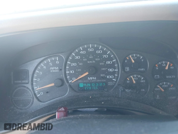 2002 Chevrolet Tahoe LT z VIN 1GNEC13Z42R245581, wystawiony jako IAAI lot #41810788 z przebiegiem 228 166 mil mil oraz . Historia ofert i sprzedaży dostępna na DreamBid. Obrazek 7.