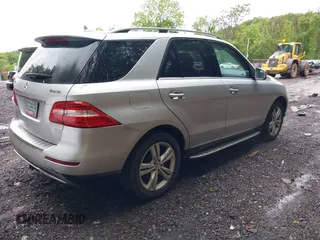 2013 Mercedes-Benz M 350 с VIN 4JGDA5HB3DA172181, выставлен на аукционе IAAI как лот 42357718 с пробегом 136 782 миль миль и . История ставок и продаж доступна на DreamBid. Изображение 4.