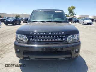 2013 Land Rover Range Rover Sport SC z VIN SALSH2E40DA778591, wystawiony jako Copart lot #58376535 z przebiegiem 80 465 mil mil oraz Szkoda całkowita • Salvage title. Historia ofert i sprzedaży dostępna na DreamBid. Obrazek 5.