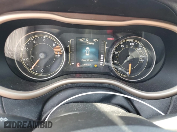 2017 Jeep Cherokee Sport z VIN 1C4PJLAB9HW640648, wystawiony jako Copart lot #59967995 z przebiegiem 120 862 mil mil oraz Szkoda całkowita • Salvage title. Historia ofert i sprzedaży dostępna na DreamBid. Obrazek 9.