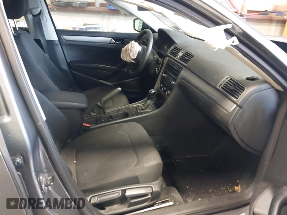 2015 Volkswagen Passat Limited Edition Edition with VIN 1VWAT7A33FC012502, listed as a IAAI auction lot 42256276 with 68,012 mi miles and . Bid and sale history available at DreamBid. Image 5.