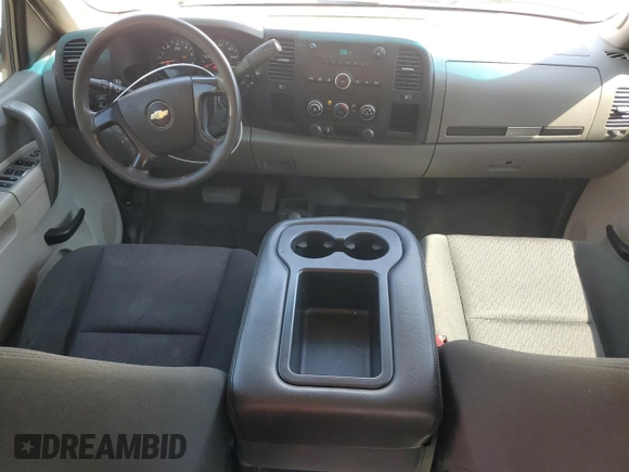 2013 Chevrolet Silverado 1500 with VIN 3GCPKPE75DG171495, listed as a Copart auction lot 53751175 with 208,358 mi miles and Clean Title. Bid and sale history available at DreamBid. Image 8.
