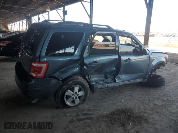 2012 Ford Escape XLT z VIN 1FMCU9DG4CKC69460, wystawiony jako Copart lot #59984225 z przebiegiem Nie podano mil oraz Szkoda całkowita • Salvage title. Historia ofert i sprzedaży dostępna na DreamBid. Obrazek 3.