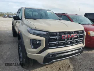 2023 GMC Canyon 4WD AT4 with VIN 1GTP6DEK3P1151112, listed as a Copart auction lot 77150454 with 5,573 mi miles and Non Repairable. Bid and sale history available at carsss.com. Image 5.
