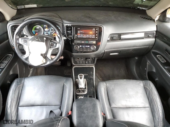 2018 Mitsubishi Outlander PHEV SEL with VIN JA4J24A50JZ053692, listed as a Copart auction lot 69173912 with 104056 miles. Bid and sale history available at carsss.com. Image 8.