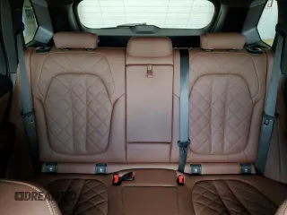 2025 BMW X5 xDrive40i z VIN 5UX23EU03S9Z14103, wystawiony jako Copart lot #56754705 z przebiegiem 2 983 mil mil oraz Czysty tytuł • Clean title. Historia ofert i sprzedaży dostępna na DreamBid. Obrazek 10.