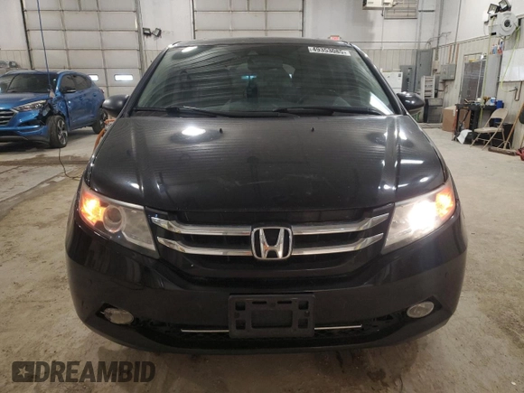 2014 Honda Odyssey Touring z VIN 5FNRL5H91EB128917, wystawiony jako Copart lot #49353085 z przebiegiem 208 871 mil mil oraz Czysty tytuł • Clean title. Historia ofert i sprzedaży dostępna na DreamBid. Obrazek 5.