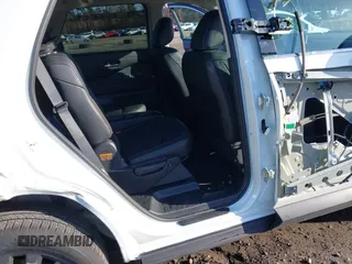 2024 Nissan Pathfinder SL с VIN 5N1DR3CD8RC310010, выставлен на аукционе IAAI как лот 41826608 с пробегом 6 079 миль миль и . История ставок и продаж доступна на DreamBid. Изображение 18.