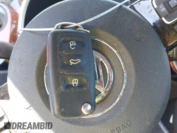 2013 Volkswagen Beetle 2.5L with VIN 3VWJP7ATXDM679115, listed as a IAAI auction lot 42212965 with Not Provided miles and . Bid and sale history available at DreamBid. Image 11.