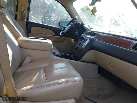 2007 Chevrolet Avalanche LT w/3LT with VIN 3GNFK12337G211143, listed as a IAAI auction lot 41609539 with 232,120 mi miles. Bid and sale history available at carsss.com. Image 5.