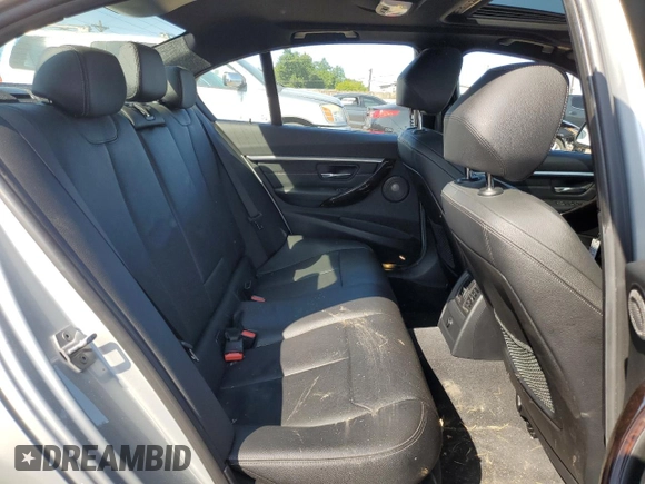 2018 BMW 3 Series with VIN WBA8F1C59JK898499, listed as a Copart auction lot 68247874 with 107,189 mi miles and Salvage title. Bid and sale history available at DreamBid. Image 10.