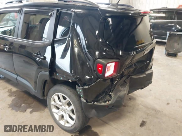 2017 Jeep Renegade Latitude with VIN ZACCJBBB6HPG34746, listed as a IAAI auction lot 41915833 with 60,814 mi miles. Bid and sale history available at carsss.com. Image 6.